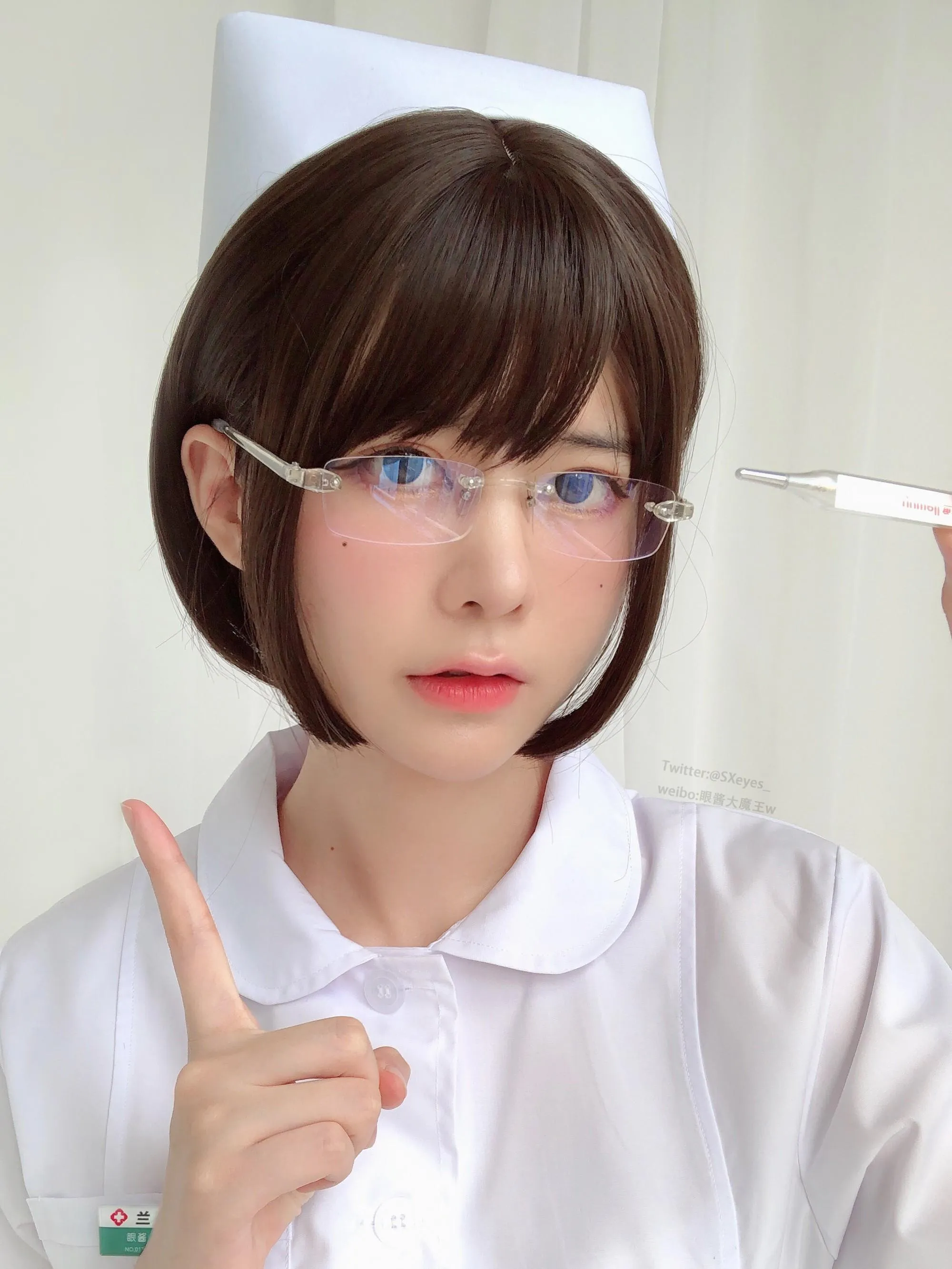 眼酱大魔王w – NO.021 白护士 [19P]插图1